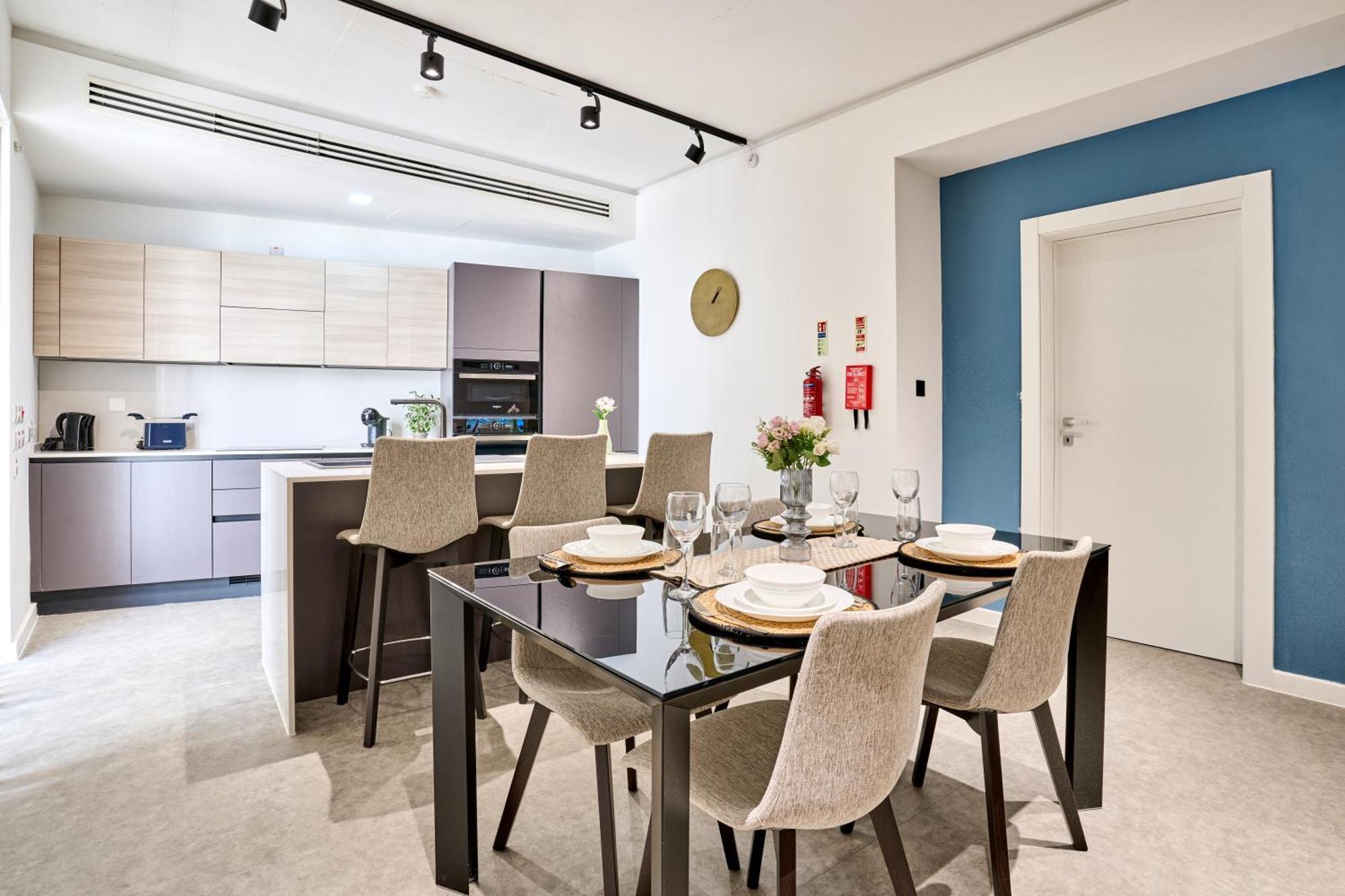 Stylish Apartment In Tigne Point Слима Экстерьер фото