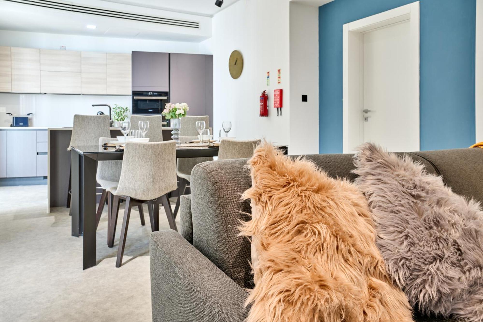 Stylish Apartment In Tigne Point Слима Экстерьер фото